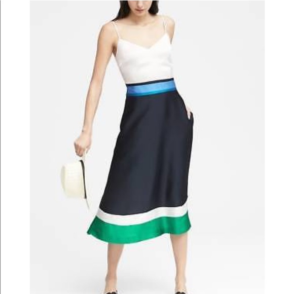 Banana Republic Dresses & Skirts - Banana Republic Color Block Fit and Flare Dress